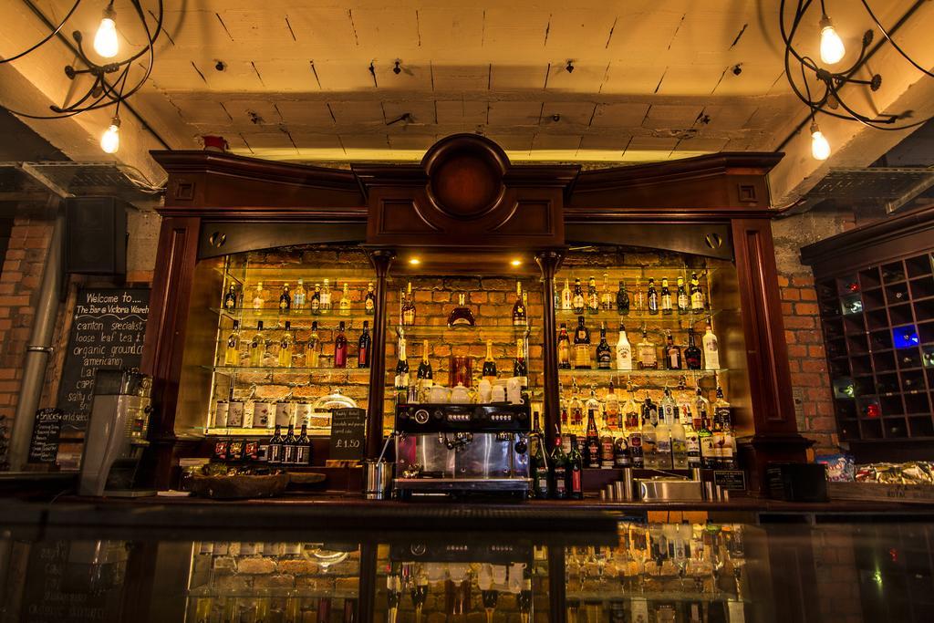 Victoria Warehouse Hotel Salford  Bagian luar foto